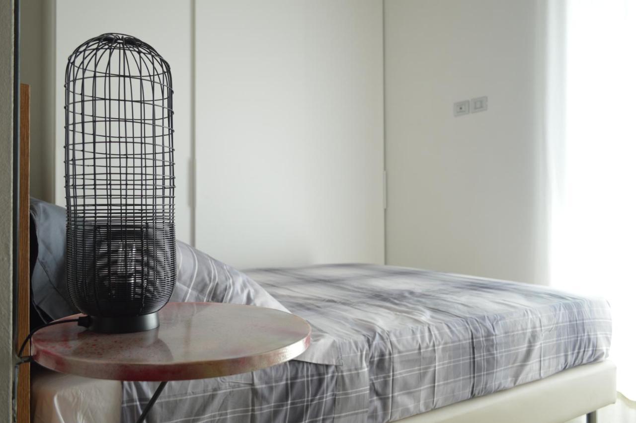 Residenza Domo Apartment Porto SantʼElpidio Стая снимка
