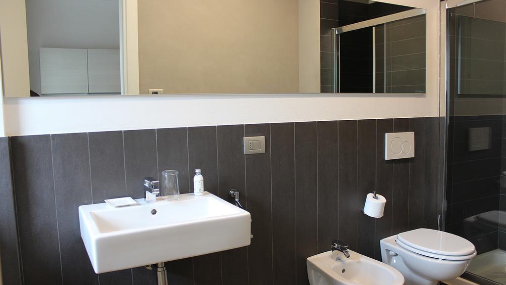 Residenza Domo Apartment Porto SantʼElpidio Екстериор снимка