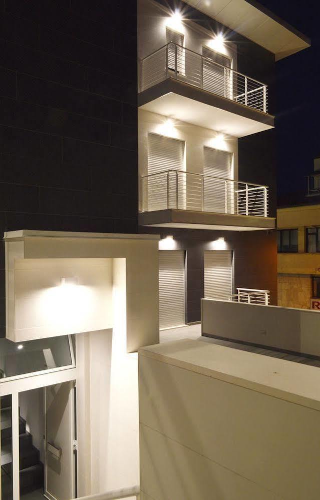 Residenza Domo Apartment Porto SantʼElpidio Екстериор снимка
